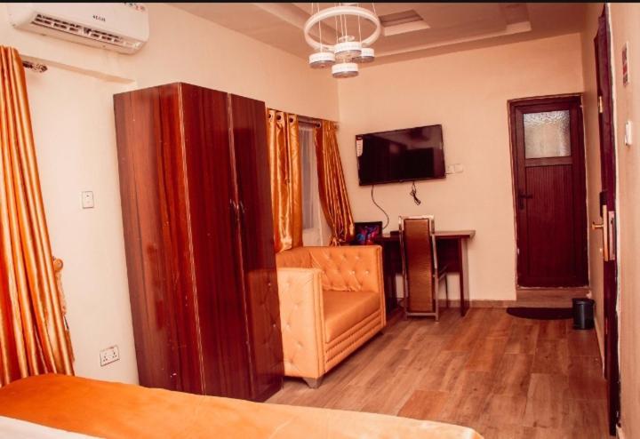 Hotel D Ritz Owode Ede Bagian luar foto