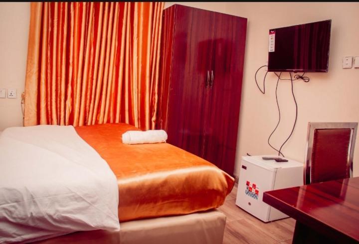 Hotel D Ritz Owode Ede Bagian luar foto